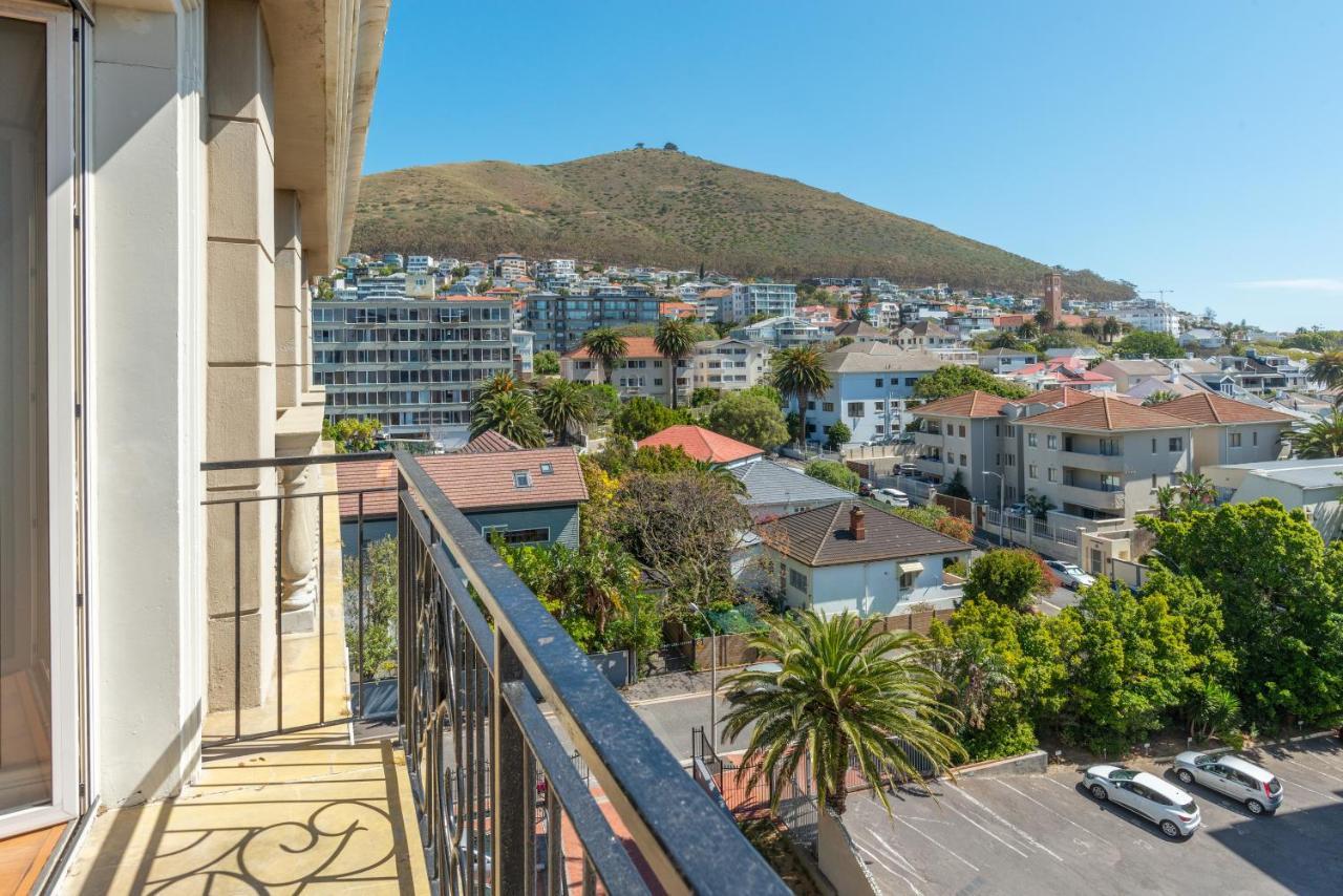 Cape Royale | Whosting Cape Town