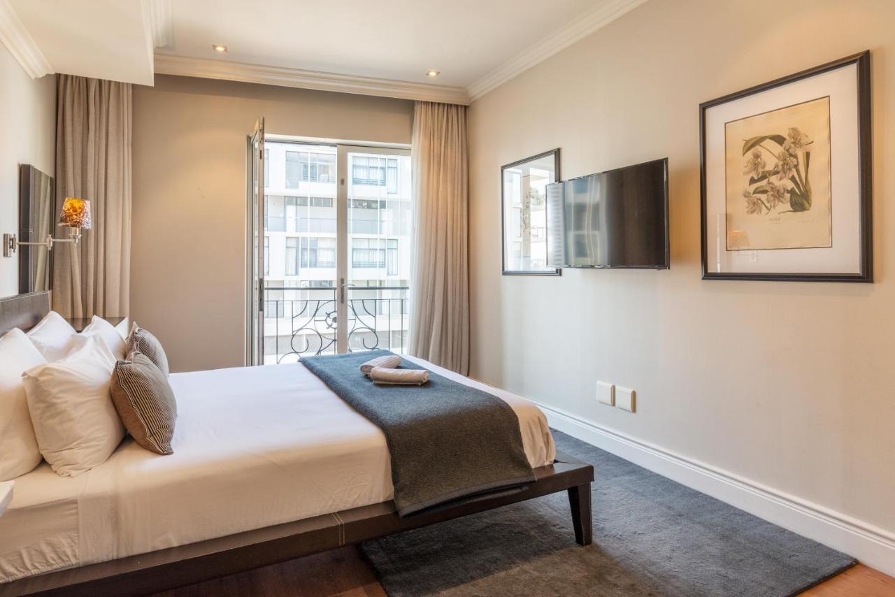 Apartment Cape Royale | Whosting Cape Town