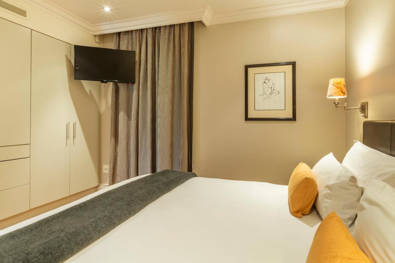 Cape Royale | Whosting * Cape Town